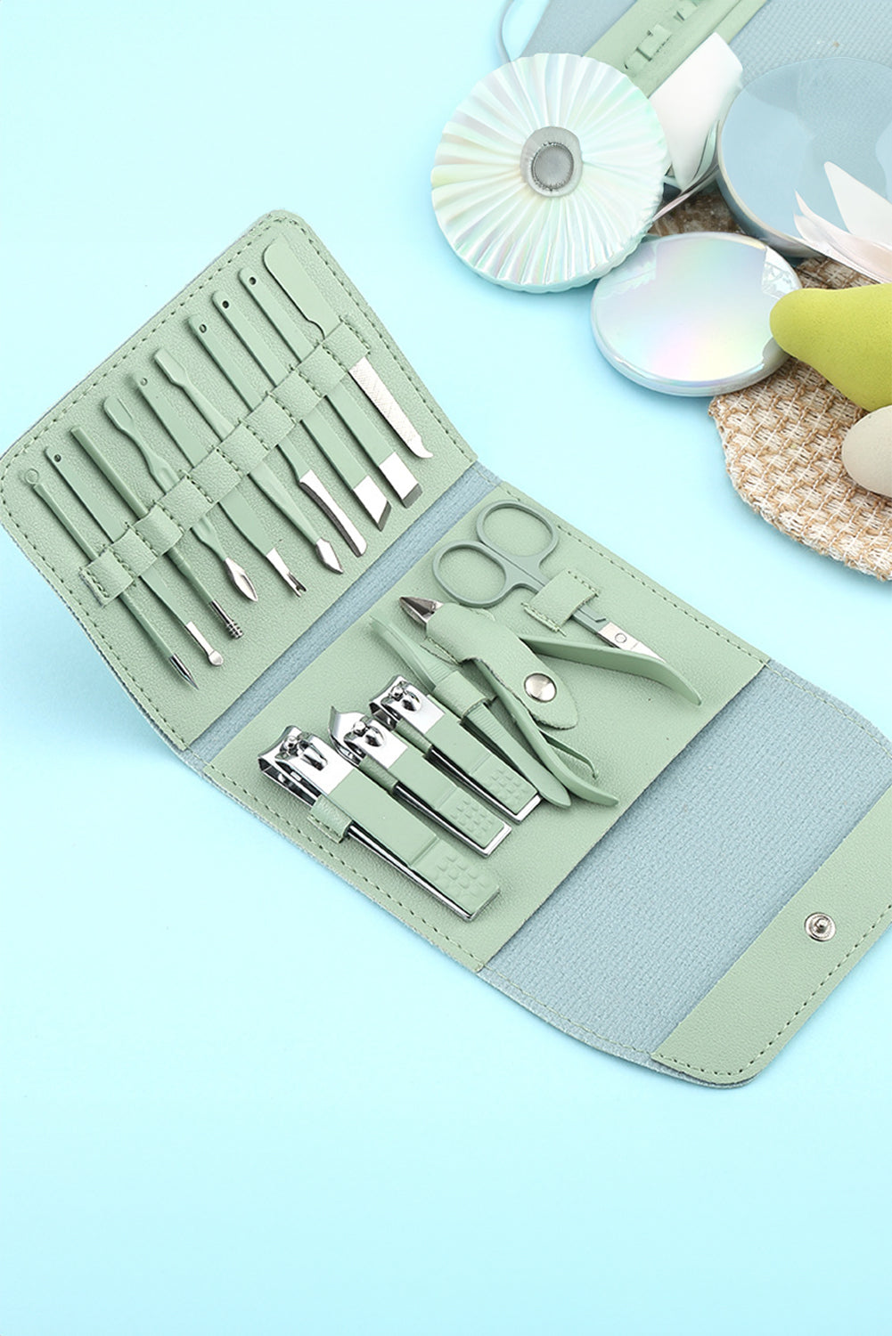 Grass Green 16pcs Portable Manicure Nail Clippers Set - Bagged Store