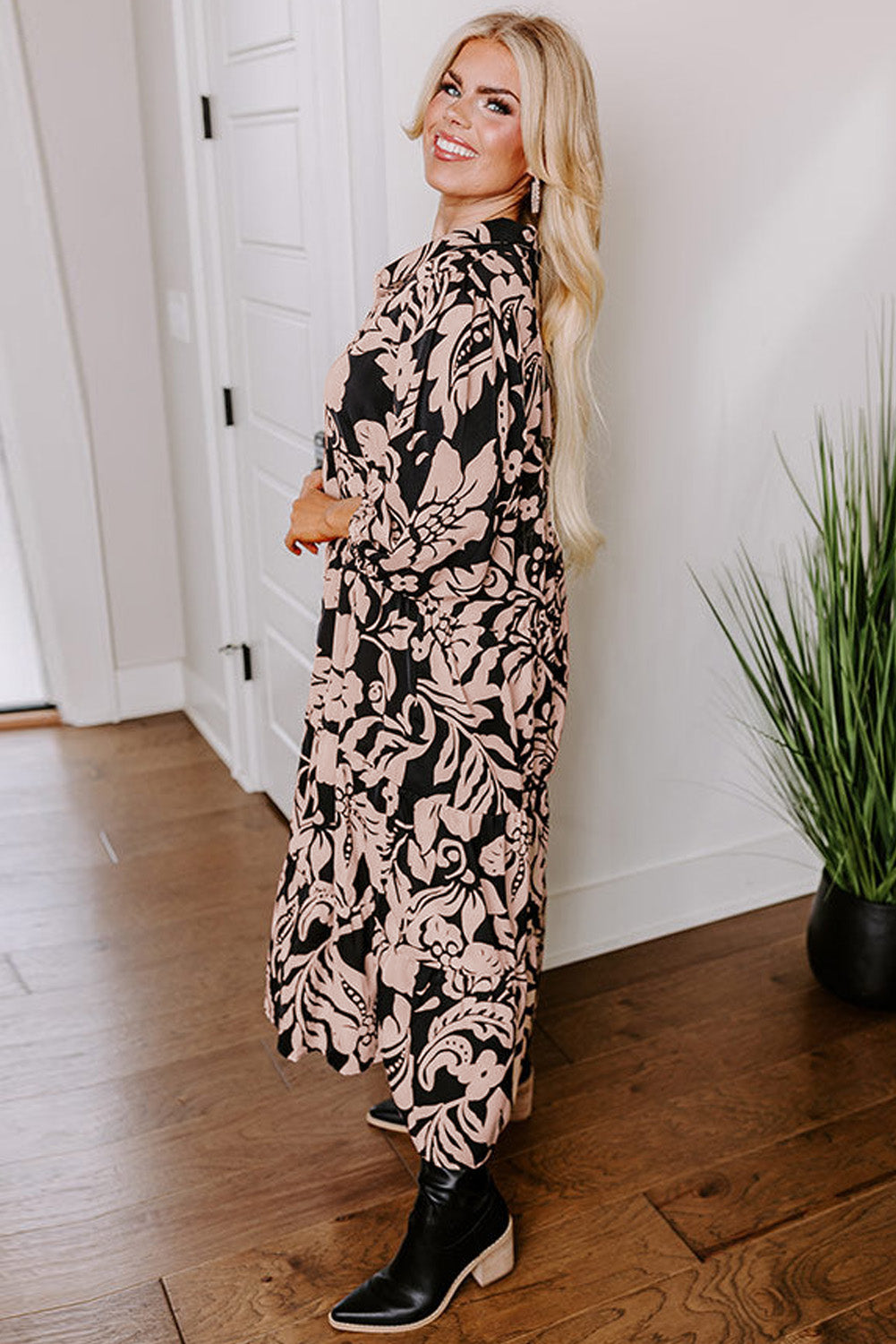 Black Plus Size Floral Printed Puff Sleeve Collared Maxi Dress - Bagged Store